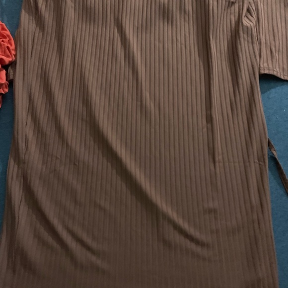 Long sleeves open back long dress 1x - Picture 2 of 9